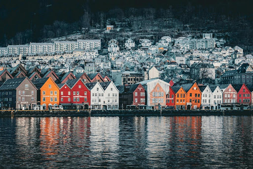 Die norwegischen Fjorde – Ein Meisterwerk der Natur und Sehnsuchtsziel für Reisende norwegischen Fjorde